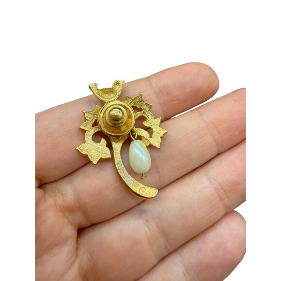 Avon Partridge in Tree Pin Gold Tone Faux Pearl Avon 1990 First Day of Christmas - Picture 2 of 2